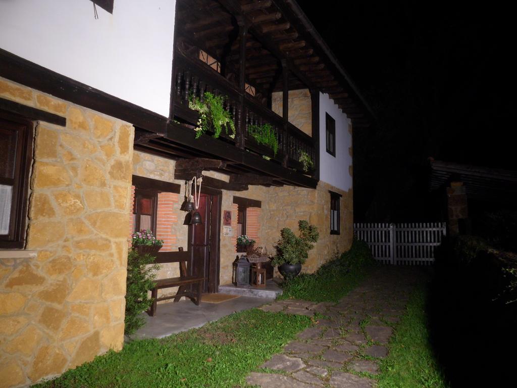 Casa Rural La Retuerta นาวา ภายนอก รูปภาพ